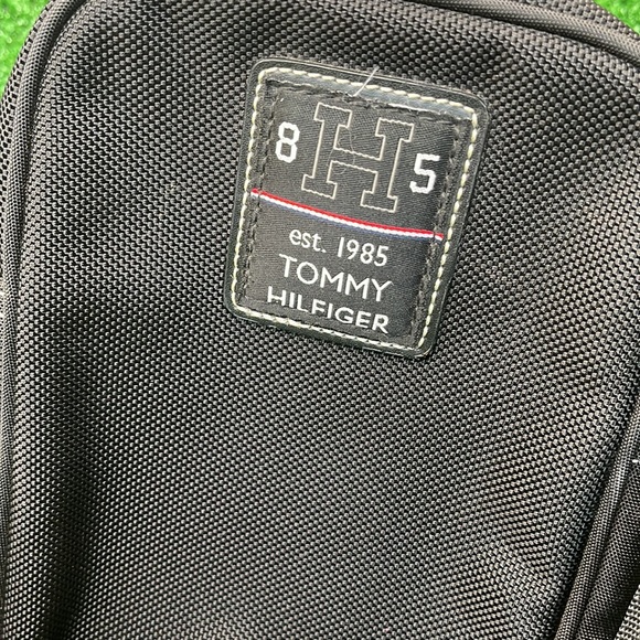 Tommy Hilfiger Nylon Unisex Crossbody Bag/OS adjustable strap - Picture 2 of 6